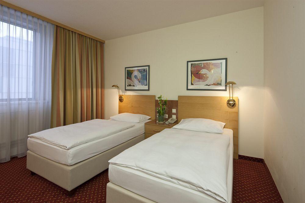 Austria Trend Hotel Salzburg West Himmelreich الغرفة الصورة